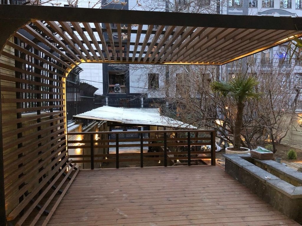 پرگولا چوبی